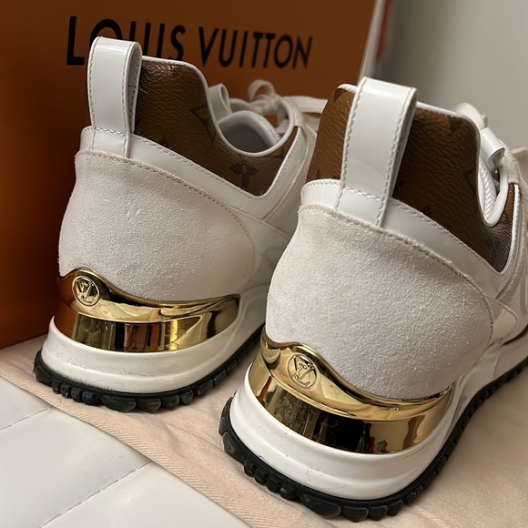 Louis Vuitton Run Away Sneakers 39 - Picture 3 of 8